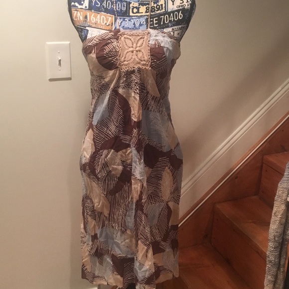 Dress - Picture 3 of 3